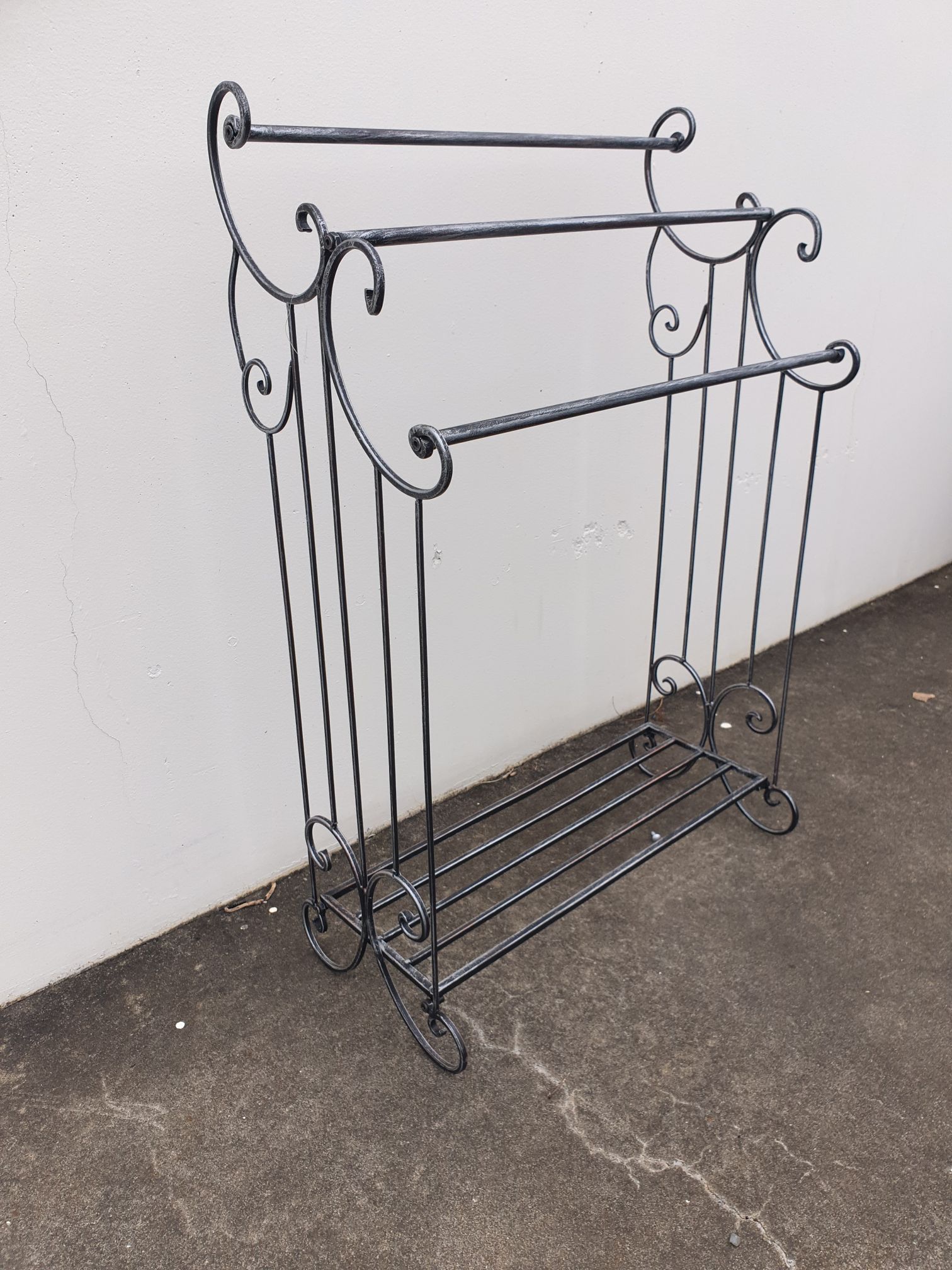 Towel Rack Large Pewter 62x31x92cm M224